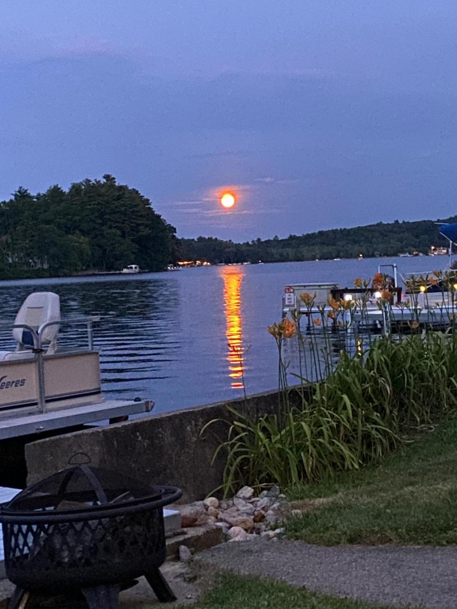 Lake Attitash Waterfront W/ Private Dock Amesbury Luaran gambar